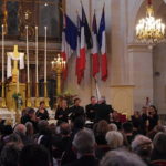 800px-Paris_Invalides_Concert_for_Poland_after_Smolensk_Tragedy[1]
