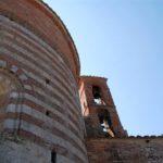 miecz i słoneczniki w San Galgano na Montesiepi