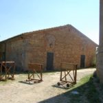 miecz i słoneczniki w San Galgano na Montesiepi