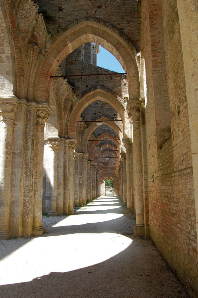 san-galgano-montesiepi-046-wlochy