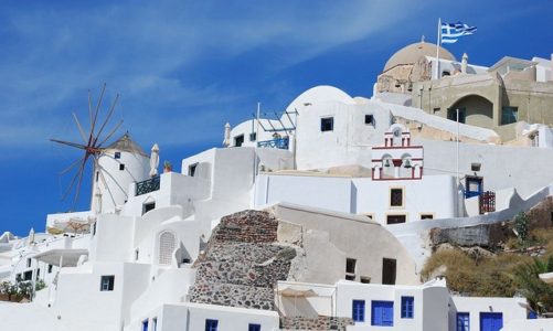 Top 10: miasta w kolorach tączy