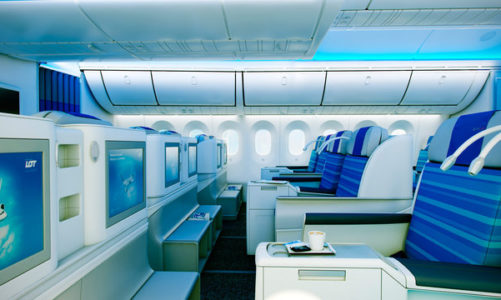 Na egzotyczne wakacje Dreamlinerem z Rainbow Tours i PLL LOT