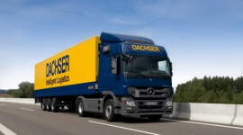 Konkurs fotograficzny Dachser Transport, BIZNES - Dachser, działający globalnie operator logistyczny organizuje konkurs fotograficzny. W rywalizacji o iPady i inne nagrody mogą wziąć wszyscy, którym uda się zrobić zdjęcie z ciężarówką Dachser lub Azkar.