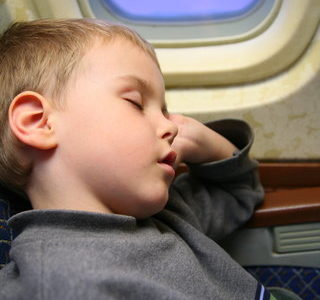 Nieletni na pokładzie samolotu