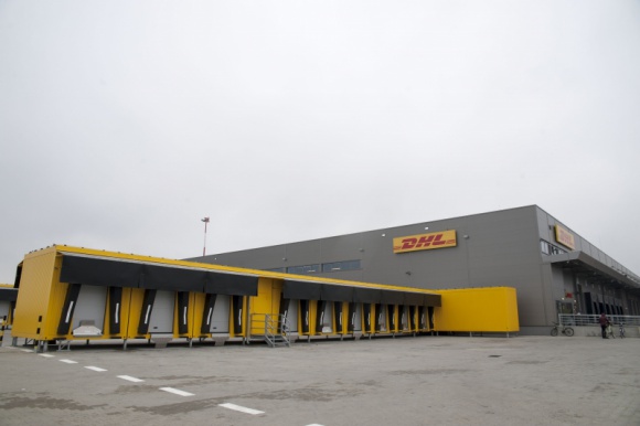 NOWY MIĘDZYNARODOWY LOTNICZY TERMINAL KURIERSKI DHL EXPRESS W PYRZOWICACH