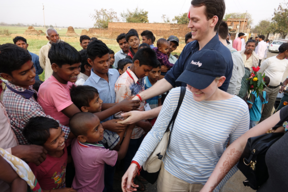10 lat współpracy Dachser z charytatywną terre des hommes Transport, BIZNES - Dachser, globalny operator logistyczny, już od 10 lat współpracuje z międzynarodową organizacją charytatywną terre des hommes.