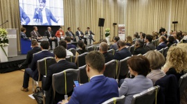Jesienne spotkania branży hotelowej Turystyka, BIZNES - Tegoroczne powakacyjne ożywienie na rynku biznesowym wyraźnie widać patrząc na kalendarz imprez kierowanych do branży HoReCa. W sumie kilkanaście wydarzeń: konferencje, targi szkolenia. Oto najważniejsze, które hotelarze powinni uwzględnić w swoim kalendarzu.