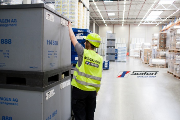 Dołącz do Seifert Polska! Transport, BIZNES - Spółka Seifert Polska, należąca do Seifert Logistics Group, posiadająca bogate doświadczenie w spedycji krajowej, międzynarodowej oraz logistyce, aktualnie poszukuje osób do pracy w kilku lokalizacjach, m.in. w Mysłowicach, Wrocławiu oraz Bielsku - Białej.