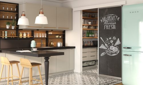 Domowy skarbiec letnich smaków – jak stworzyć funkcjonalną spiżarnią?