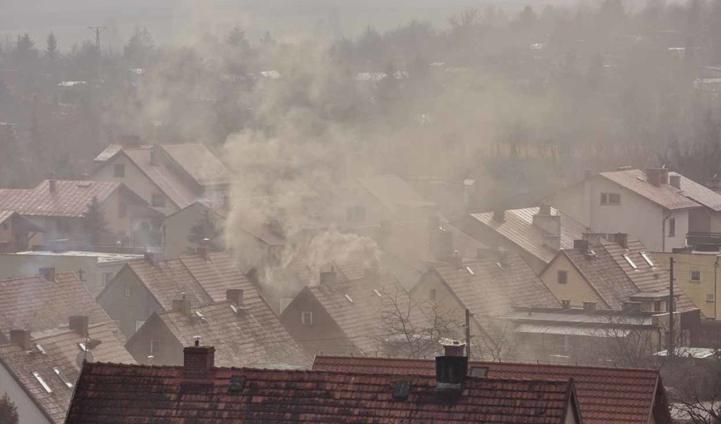 Niewidzialny zabójca hula po naszym kraju. Jak sią przed nim bronić?