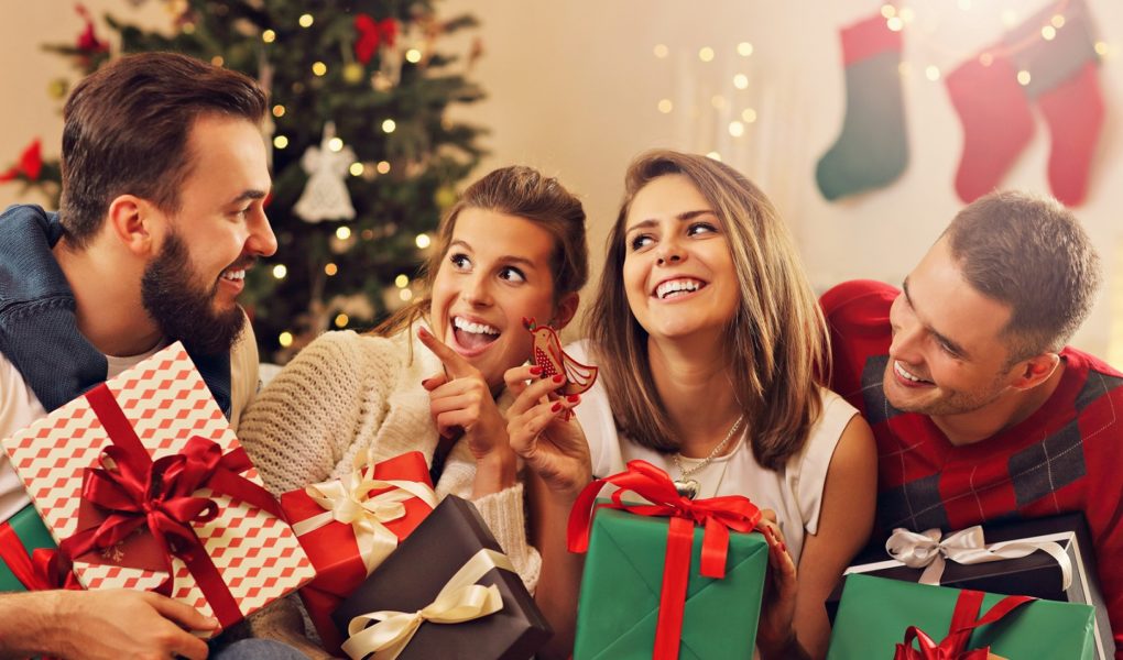 Dawniej i dziś – jak zmieniały sią prezenty pod choinką?