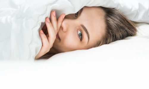 Jak dbać o czystość pościeli zimą?