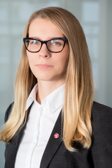 SANKCJE DLA KIEROWCÓW TRANSPORTUJĄCYCH NIELEGALNYCH IMIGRANTÓW Transport, BIZNES - Pomimo działań podjętych przez Francję mających na celu zlikwidowanie obozowiska imigrantów w Calais oraz licznych prób ograniczenia nielegalnej imigracji przez Komisję Europejską kierowcy jadący do Anglii wciąż muszą być czujni.