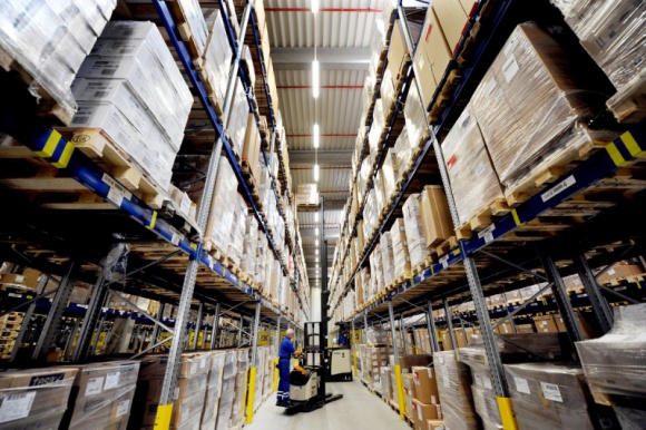 Dachser rozwija się na Bliskim Wschodzie Transport, BIZNES - Dachser, jeden z wiodących operatorów logistycznych, zainwestował w rozbudowę i modernizację swoich obiektów o powierzchni ponad 14 tys. mkw. w miejscowości Mohammedia w Maroku.