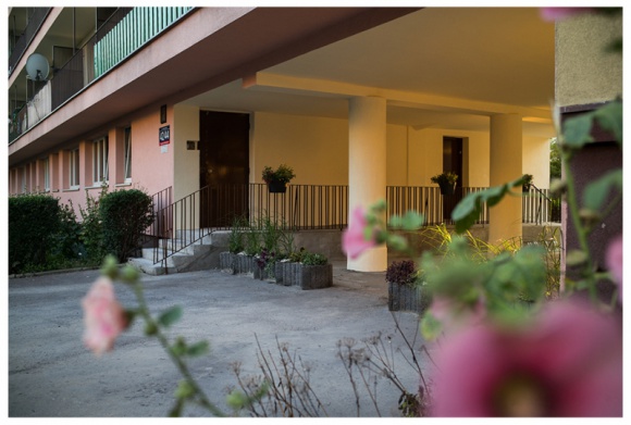 Piękniejsze oblicze Łodzi – przejście przy ul. Uniwersyteckiej odnowione! Turystyka, BIZNES - Okolica ul. Uniwersyteckiej w Łodzi została odnowiona dzięki akcji „Cif. Witaj, piękna Polsko!” - znalazła się bowiem w gronie lokalizacji odświeżanych w 2. etapie programu.