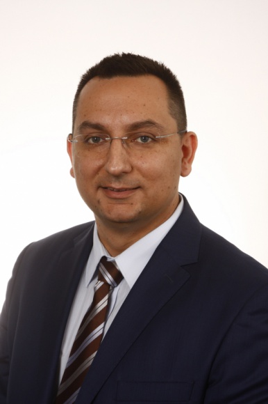 Aforti Collections: Branża transportowa na finansowej krawędzi? Transport, BIZNES - Przyjmując, zgodnie z rynkowymi szacunkami, że do 2050 roku transport pasażerski zwiększy się o 40 proc., natomiast transport towarów aż o 60 proc., branża TSL powinna stale wzrastać. Cykl ten zakłócić mogą jednak trapiące rynek kłopoty kadrowe i zatory płatnicze.