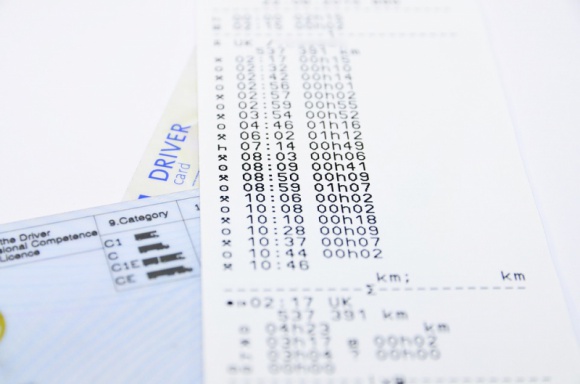 Inteligentne tachografy w służbie bezpieczeństwa