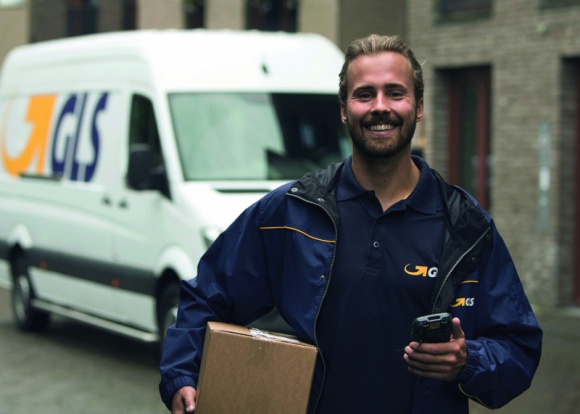 Nowa usługa dla klientów GLS Transport, BIZNES - Firma kurierska GLS Poland wprowadza nowe udogodnienie dla klientów – usługę InfoCourierService. To kolejny element personalizacji systemu dostaw. Dzięki temu GLS Poland dysponuje już kompleksowym zestawem rozwiązań dla nowoczesnego e-commerce.