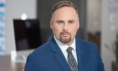 Trendy technologiczne 2019: sztuczna inteligencja, robotyzacja i postąpująca rewolucja cyfrowa