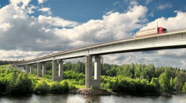 Telematics-as-a-service - nowa polityka rozliczania usług Transport, BIZNES - Wraz z upowszechnieniem urządzeń mobilnych, sieci 4G i publicznie dostępnych baz danych, firmy zaczęły koncentrować się na wykorzystywaniu innowacji biznesowych i usługowych. Z tego powodu WebEye zdecydował się zmienić podejście do polityki biznesowej.