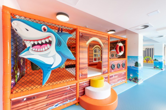 Hotel Przyjazny Rodzinie 2019 niebawem poznamy zwycięzców Turystyka, BIZNES - Dobiegają końca eliminacje do 11 edycji kampanii Hotel Przyjazny Rodzinie. By otrzymać certyfikat trzeba przejść ocenę ekspertów. W jury m.in. Beata Tadla, Czesław Mozil i Marta Kuligowska.
