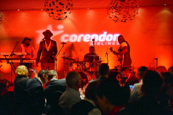 CORENDON ZWIĘKSZA LICZBĘ LOTÓW