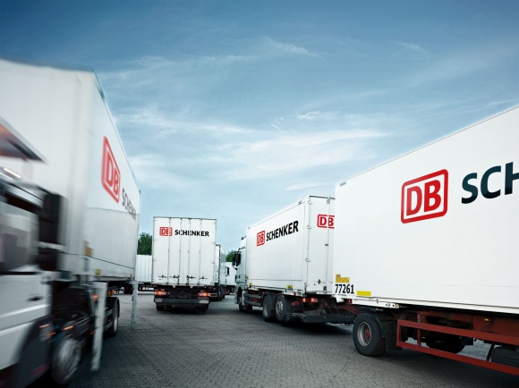 connect 4 land: DB Schenker wdraża nową, cyfrową platformę bookingową Transport, BIZNES - Klienci w Polsce mogą teraz jeszcze szybciej i łatwiej zlecić online transport lądowy.