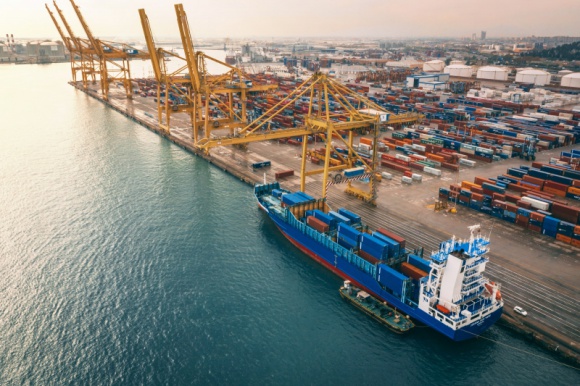 Czy IMO 2020 podroży transport morski? – komentarz Hillebrand