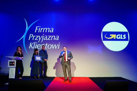 GLS Poland doceniony w niezależnym badaniu klientów Transport, BIZNES - Kultura pracy kurierów, szybkość i terminowość dostarczania przesyłek, a także sprawny kontakt i dostęp do informacji zyskały najwyższe oceny. Firma kurierska została wyróżniona w ramach programu Firma Przyjazna Klientowi 2019.