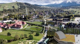 Kolej, jakiej nie ma w Polsce powstanie w Białce Tatrzańskiej Turystyka, BIZNES - Imponująca inwestycja w Białce Tatrzańskiej. Kolej, jakiej nie ma w Polsce połączy dwie miejscowości: Białkę Tatrzańską z Czarną Górą - Litwinką.