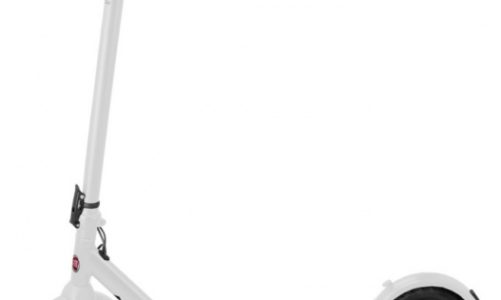 Nowa hulajnoga elektryczna FIAT z mocniejszym silnikiem i energooszczędnym wyświ