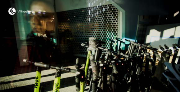 Nowa normalność - czy koronawirus wpłynie na transport w polskich miastach? Transport, BIZNES - Sytuacja związana z pandemią koronawirusa znacząco wpłynęła na nasze codzienne funkcjonowanie i tym samym stworzyła szansę do zmiany sposobu myślenia na temat roli transportu i zagospodarowania przestrzeni w miastach. Czy w związku z tym zmienią się nawyki transportowe Polaków?