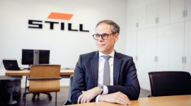 Epidemia jako szansa dla intralogistyki Transport, BIZNES - Wszyscy zadajemy sobie pytanie, jak wskutek epidemii koronawirusa zmieni się świat. W jakich barwach maluje się przyszłość branży transportu wewnętrznego? Co odtąd będzie inaczej? O swojej wizji o funkcjonowaniu w trakcie i po COVID opowiedział w wywiadzie CEO STILL GmbH.