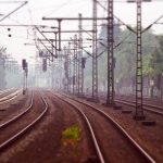 Dlaczego pomimo COVID-19 PKP upycha pasażerów jeden obok drugiego?